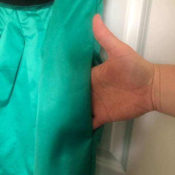 BCBGMaxAzria | Green Party Dress - Picture 5 of 10